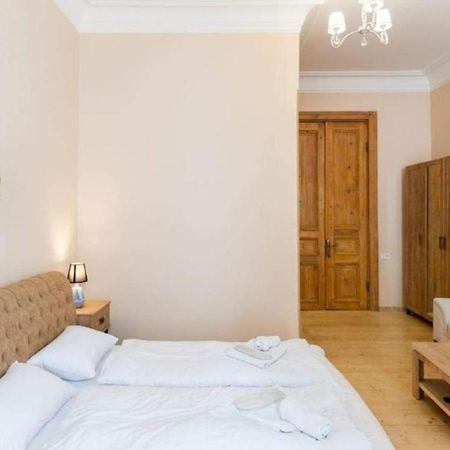 Crypto Hotel Тбилиси Экстерьер фото