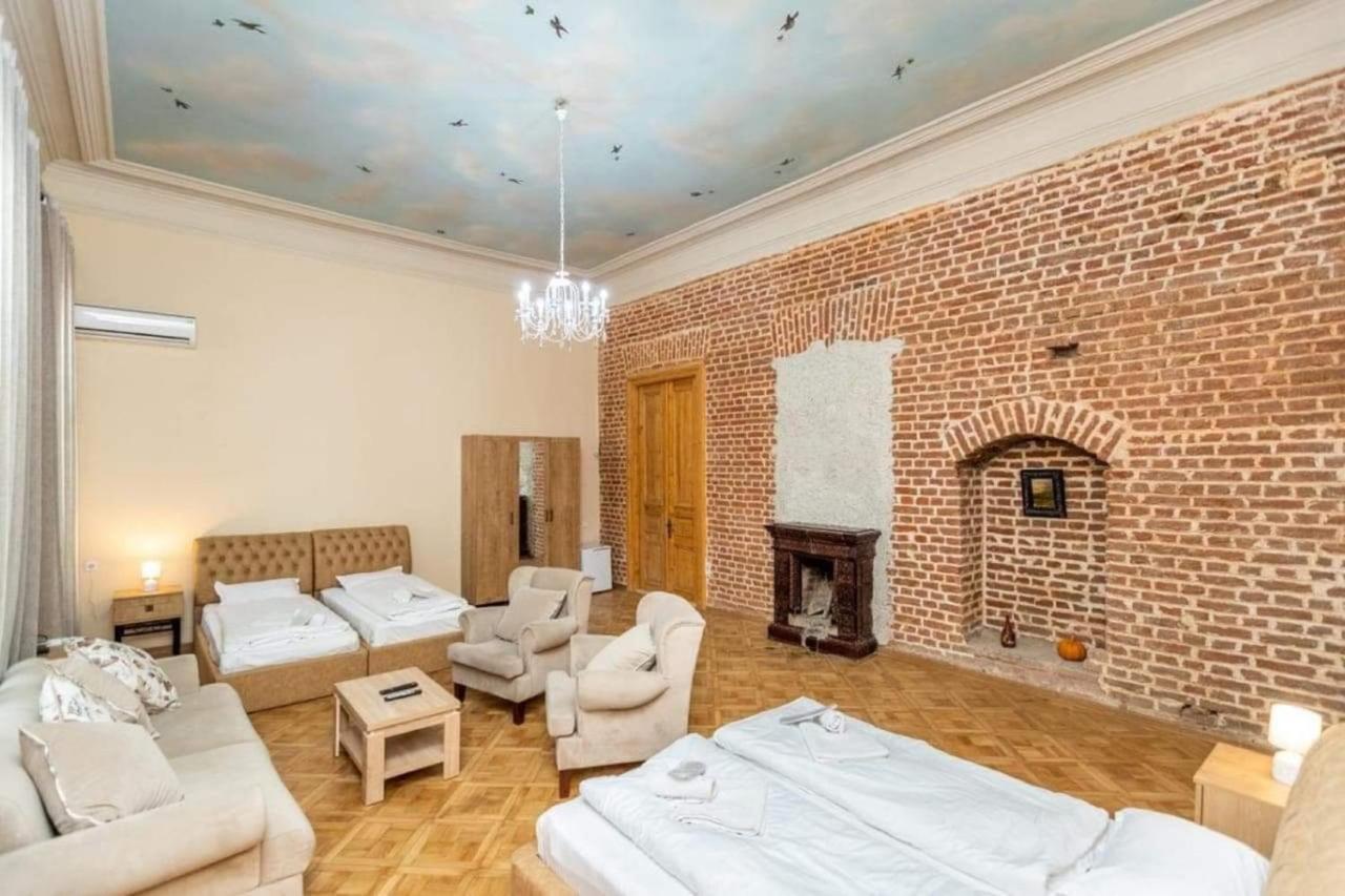 Crypto Hotel Тбилиси Экстерьер фото