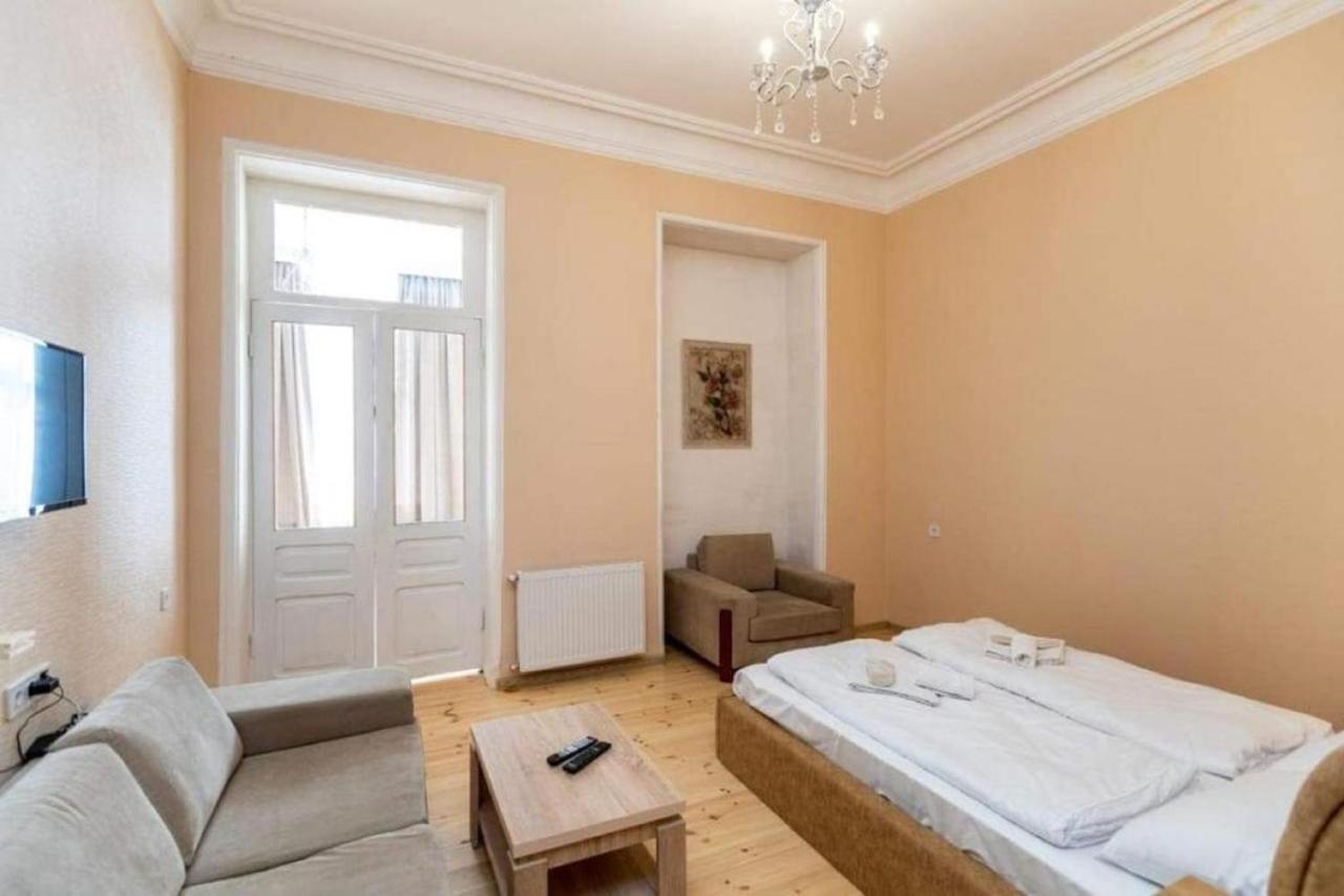 Crypto Hotel Тбилиси Экстерьер фото
