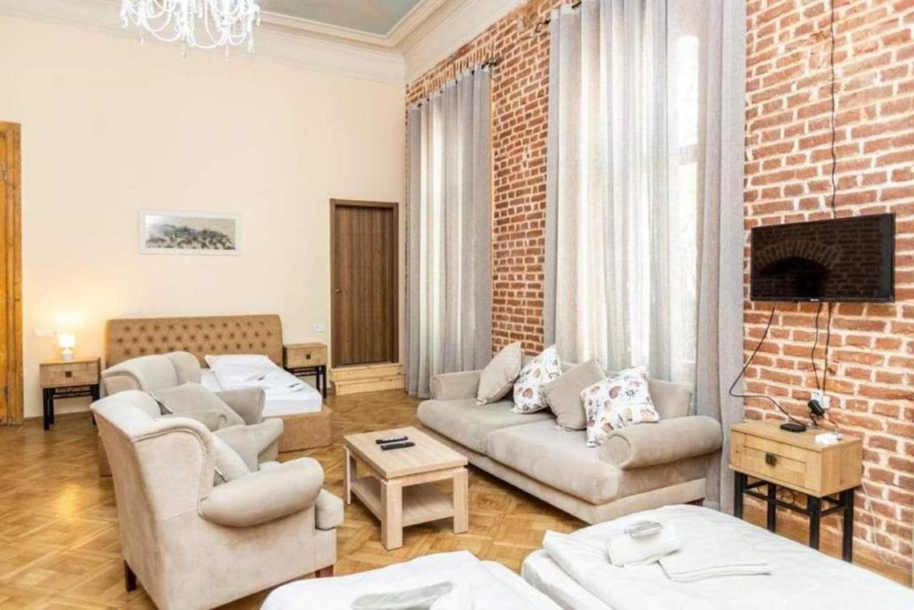 Crypto Hotel Тбилиси Экстерьер фото
