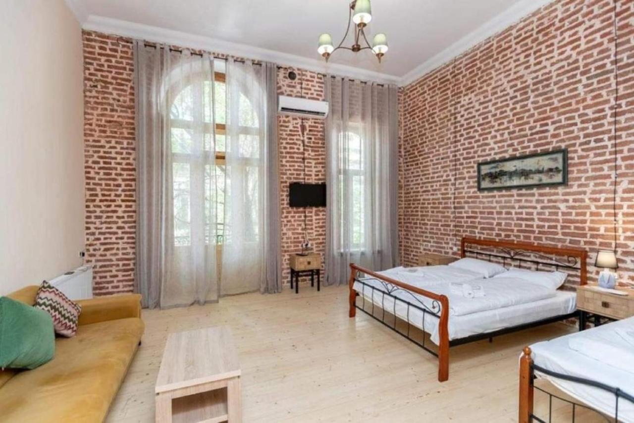 Crypto Hotel Тбилиси Экстерьер фото